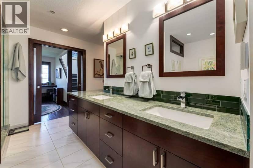 1147 Cameron Avenue SW — photo 24 of 40