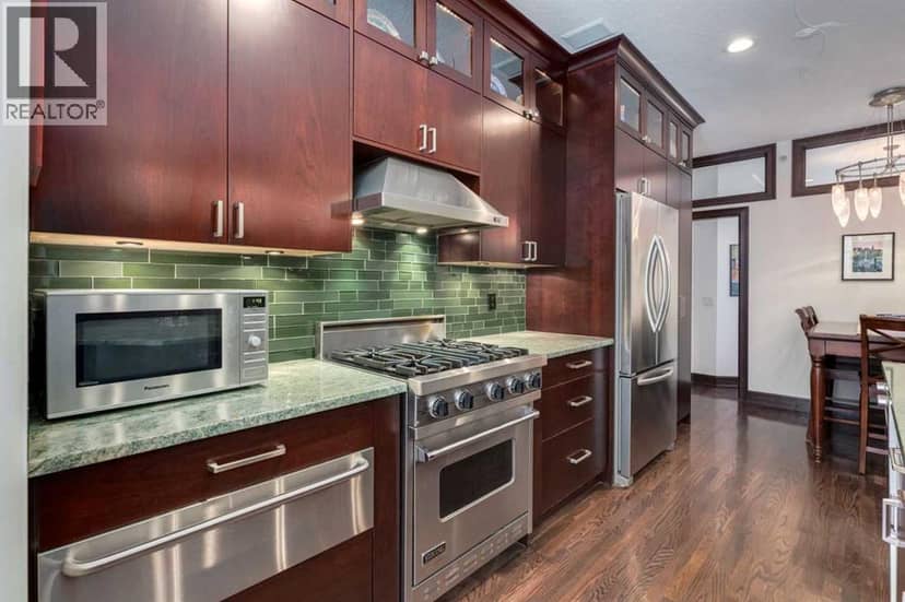 1147 Cameron Avenue SW — photo 12 of 40