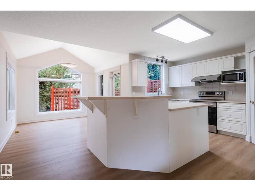310 Living stone CO NW — photo 19 of 36