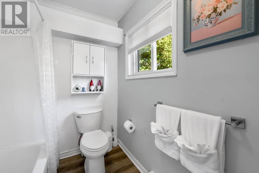 38 Smith Avenue — photo 23 of 40