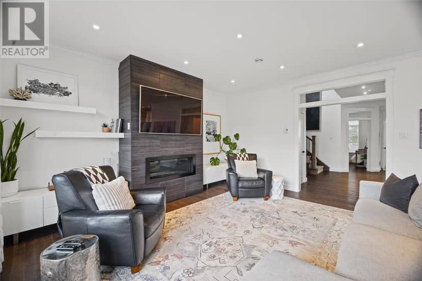 210 Stavanger Drive — photo 17 of 40