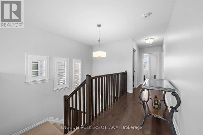 633 Moonflower Crescent — photo 15 of 35