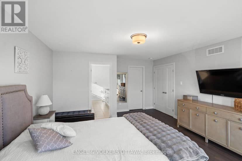 633 Moonflower Crescent — photo 20 of 35