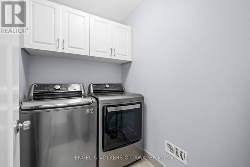 633 Moonflower Crescent — photo 27 of 35