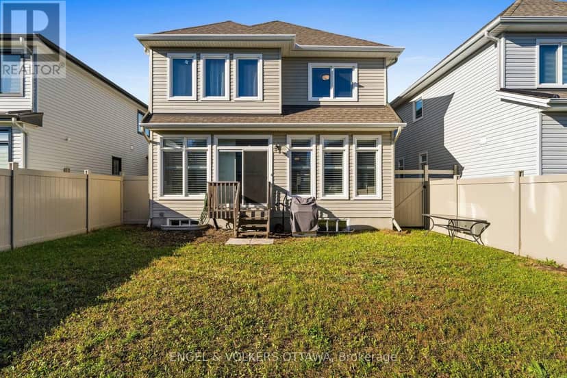 633 Moonflower Crescent — photo 30 of 35