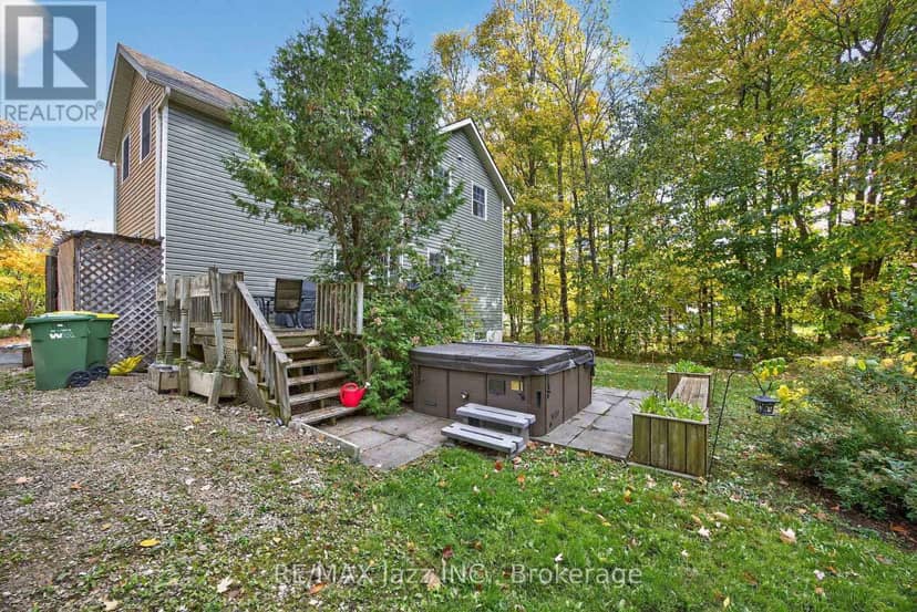 170 Raglan Street — photo 30 of 40