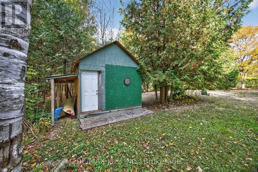 170 Raglan Street — photo 32 of 40