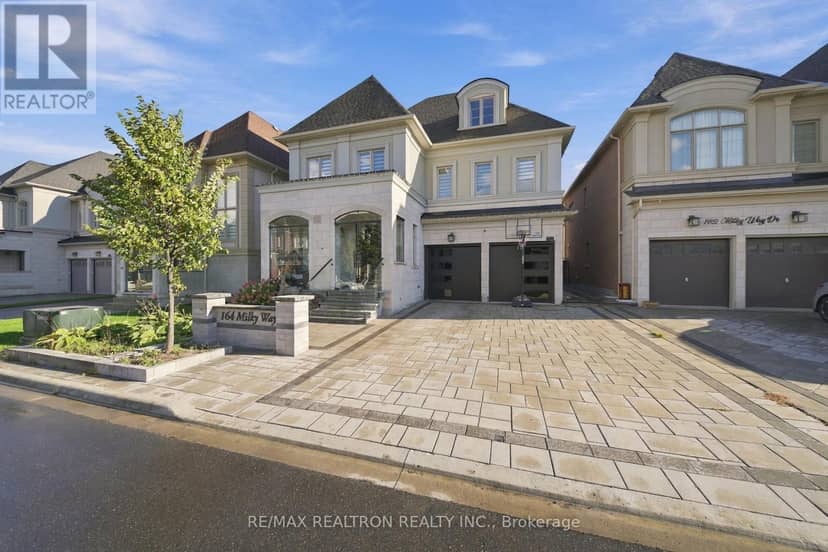 164 Milky Way Drive, Richmond Hill, photo 2
