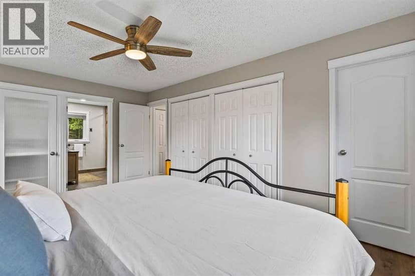 352056 Pine Ridge Drive W — photo 19 of 40