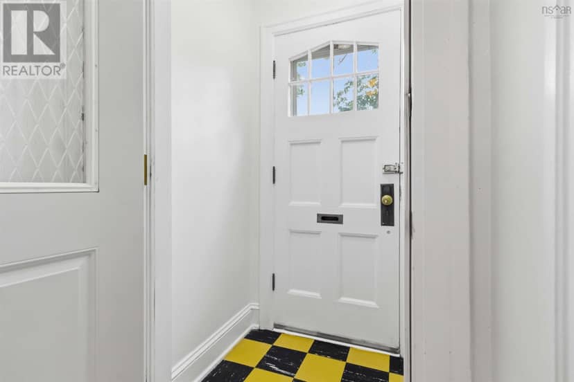 5264 Kaye Street — photo 3 of 40