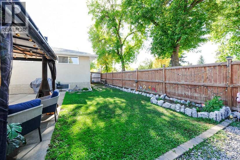 5420 50 Avenue — photo 33 of 40