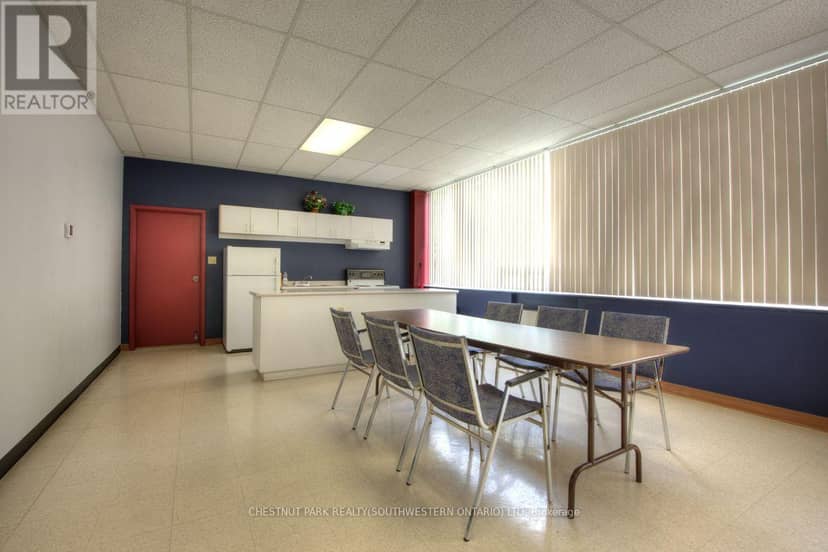 604 - 3227 King Street E — photo 23 of 38