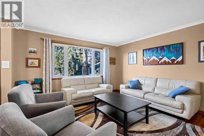 4708 Nordegg Crescent NW, Calgary, photo 2