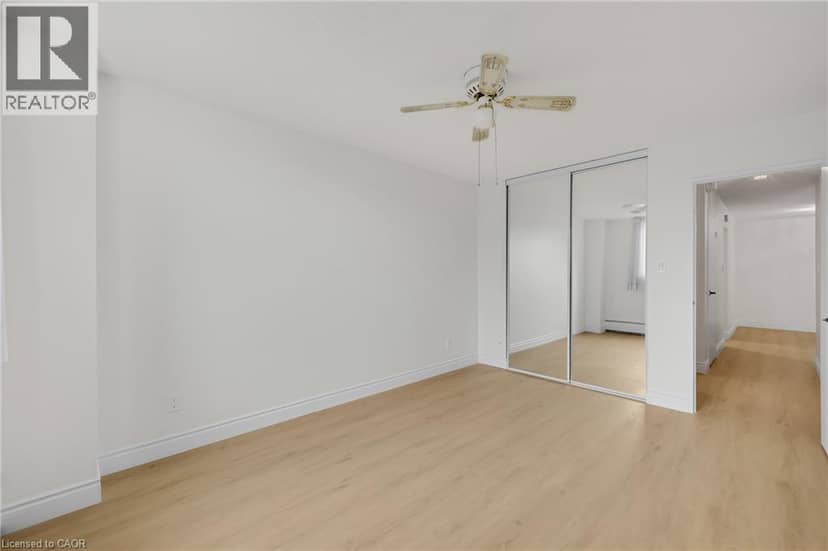 975 WARWICK Court Unit# 310 — photo 20 of 34