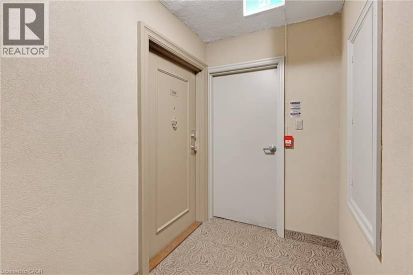 975 WARWICK Court Unit# 310 — photo 6 of 34