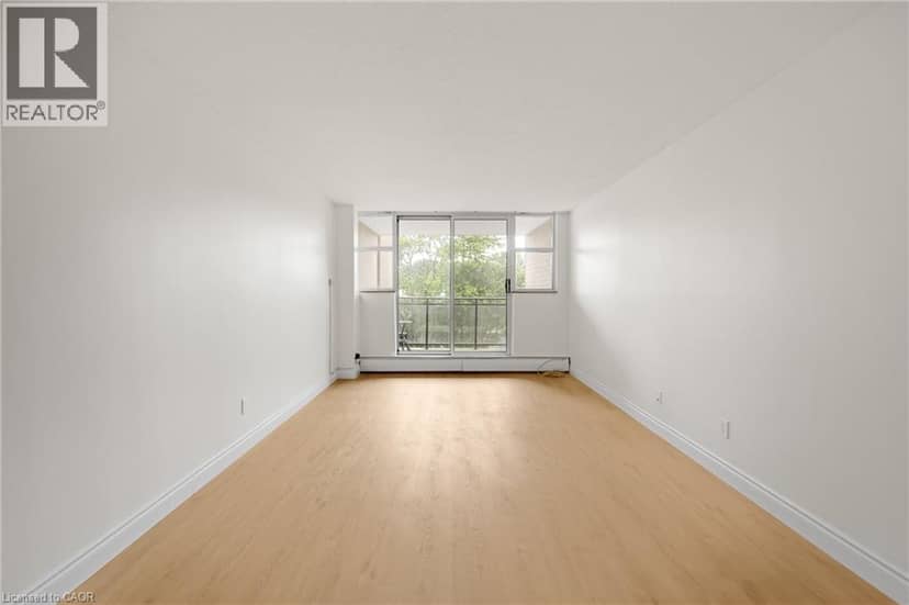 975 WARWICK Court Unit# 310 — photo 10 of 34