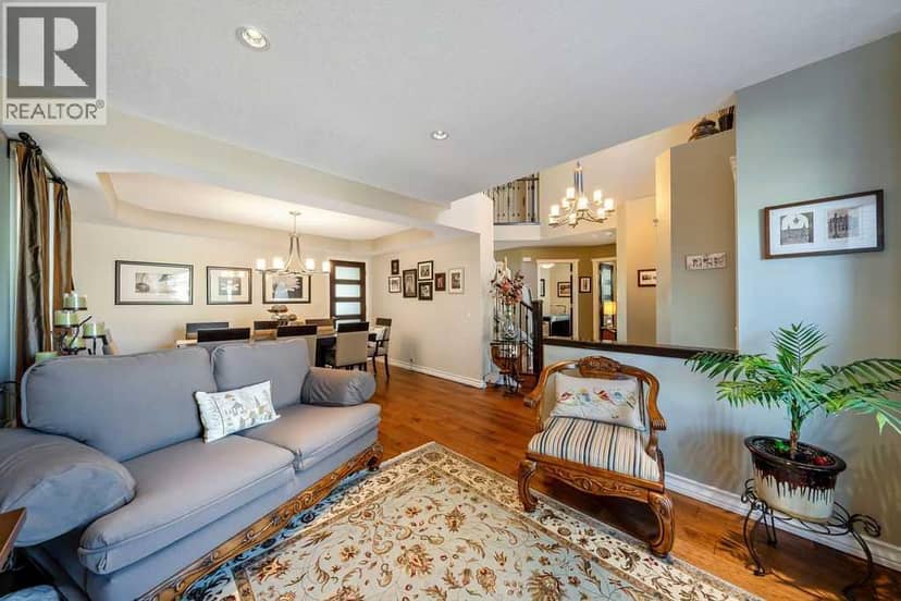 7 Springbank View SW, Calgary, photo 5