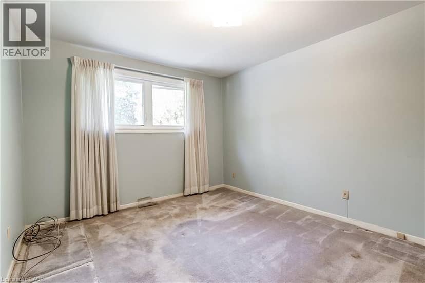 1360 MAJESTIC Drive — photo 23 of 40