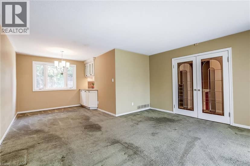 1360 MAJESTIC Drive — photo 10 of 40