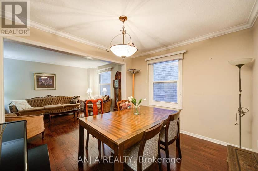 8 Millcroft Way — photo 11 of 40