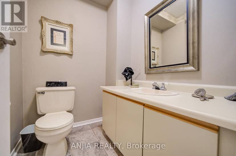 8 Millcroft Way — photo 35 of 40
