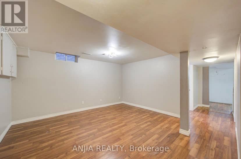 8 Millcroft Way — photo 39 of 40