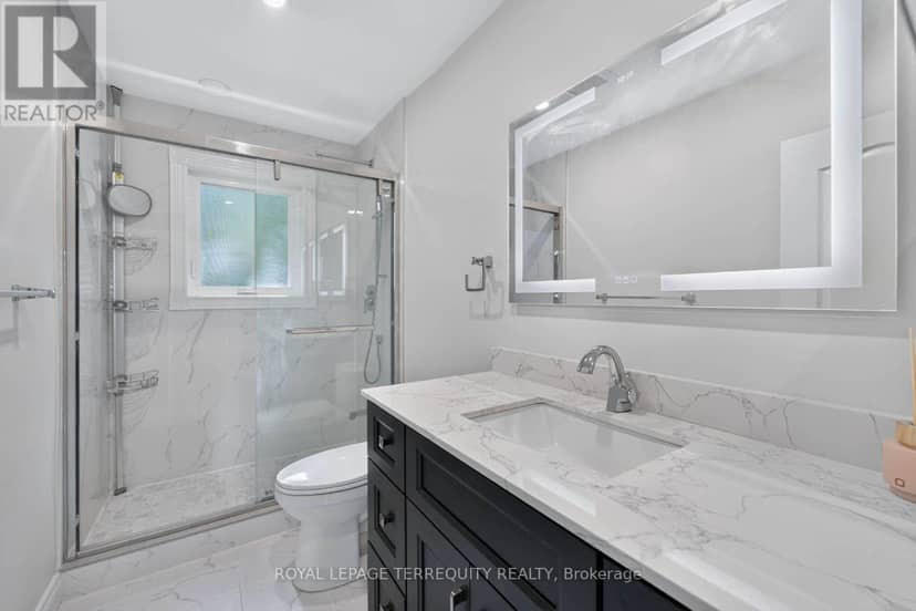 9 Brightbay Crescent — photo 28 of 40