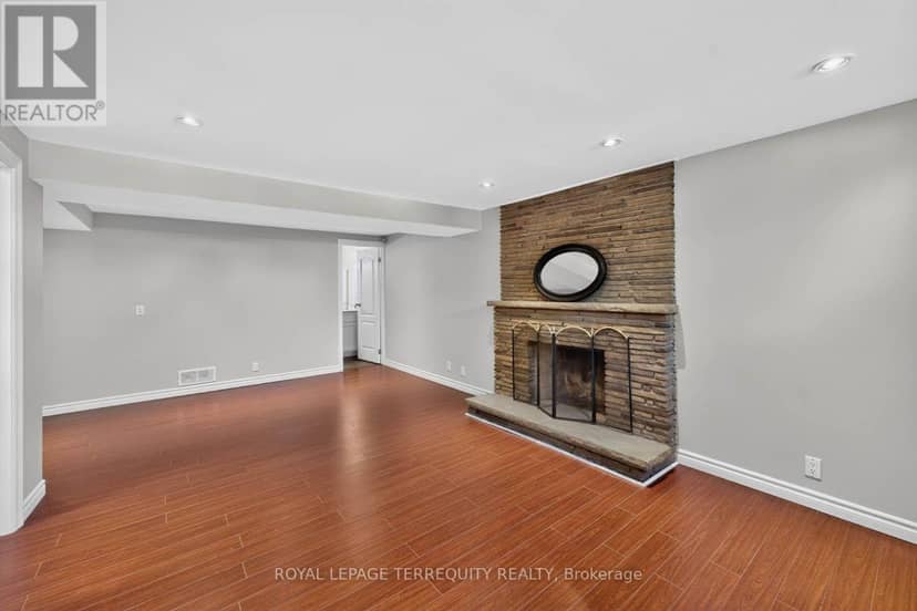 9 Brightbay Crescent — photo 35 of 40