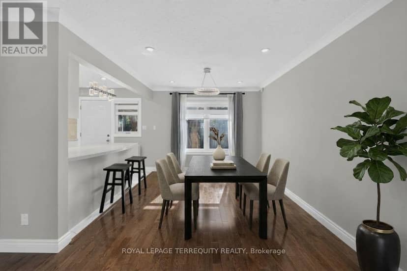 9 Brightbay Crescent, Markham, photo 7