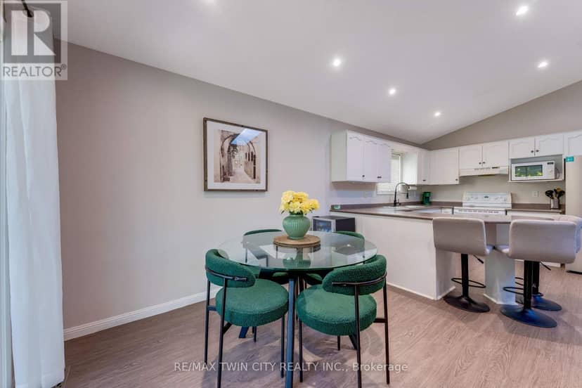 268 Keewatin Avenue — photo 13 of 40