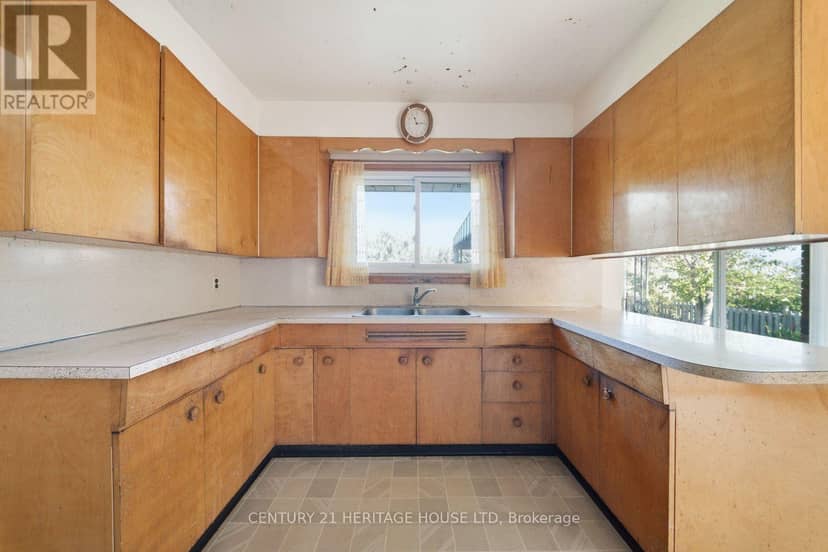 486 Chatham Street — photo 11 of 35