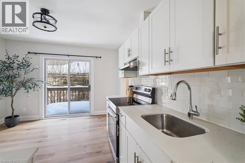 135 DEANE Avenue — photo 11 of 27