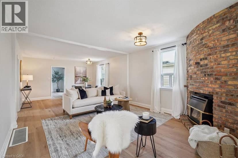 135 DEANE Avenue — photo 6 of 27
