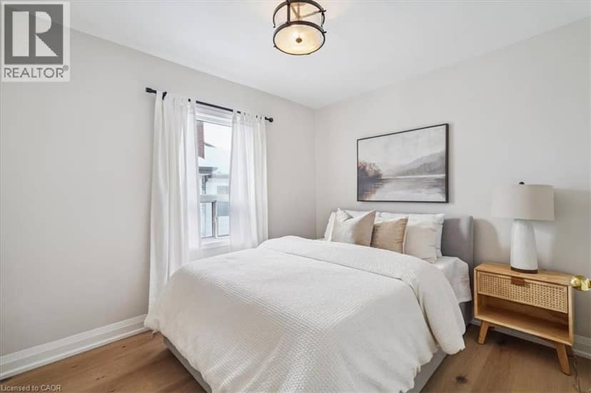 135 DEANE Avenue — photo 12 of 27