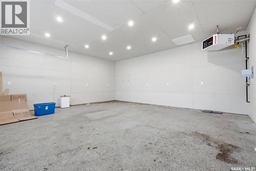 3105 Assiniboine AVENUE — photo 37 of 40