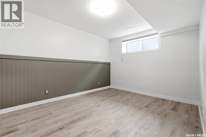 3105 Assiniboine AVENUE — photo 29 of 40