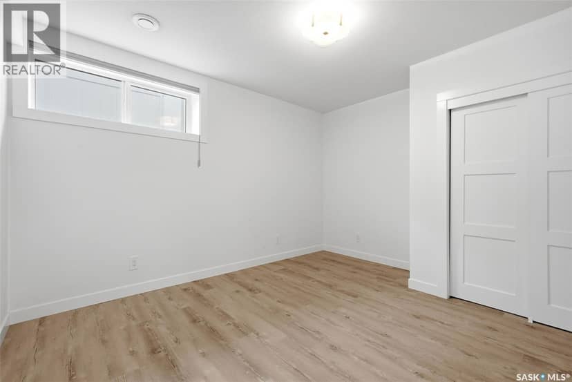 3105 Assiniboine AVENUE — photo 26 of 40