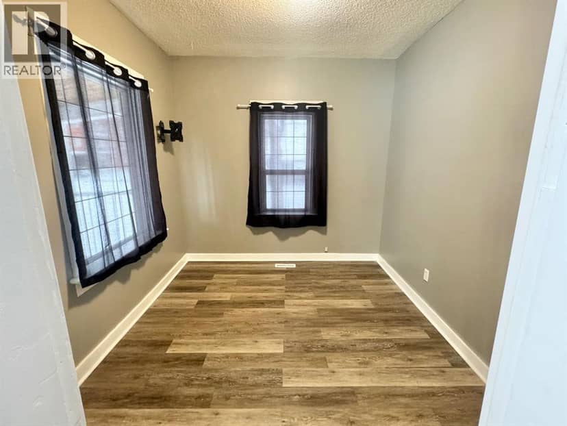 804 8 Street SE, Medicine Hat, photo 6