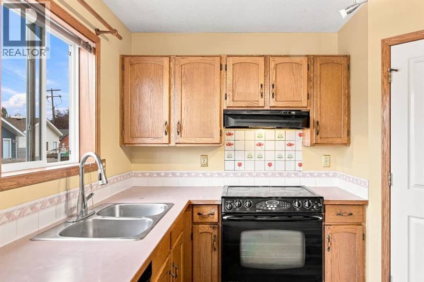 219 Coral Springs Circle NE — photo 9 of 40