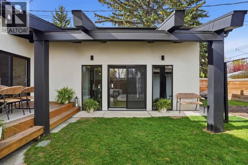 2740 Lionel Crescent SW — photo 40 of 40