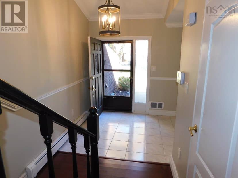 64 Braemount Drive, Clayton Park, photo 3