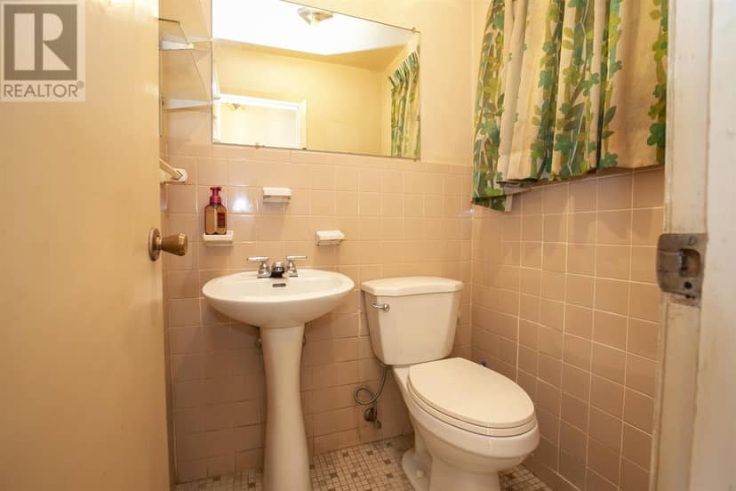 119 Parkdale DR — photo 30 of 40