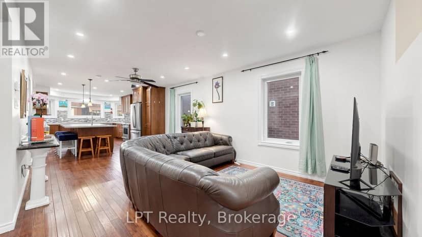 18 Tawn Crescent, Ajax, photo 4