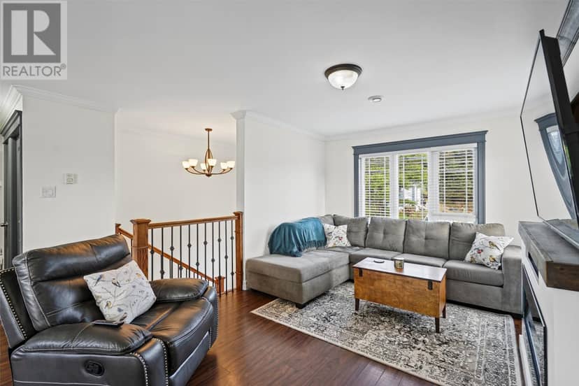 14 Humphrey Street — photo 13 of 36