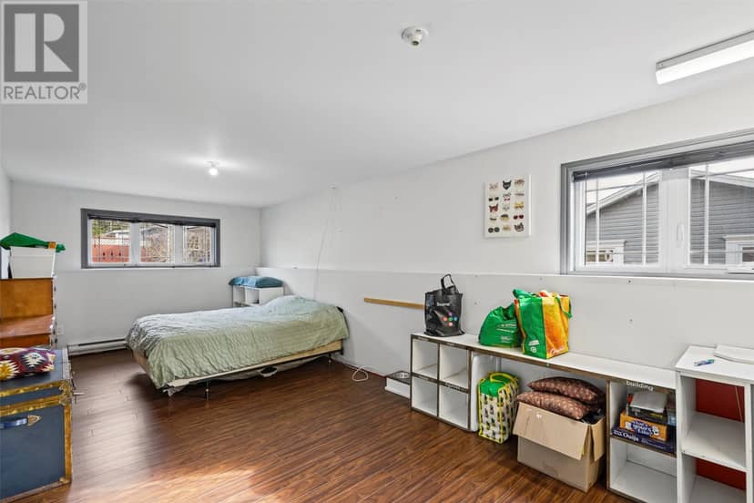 14 Humphrey Street — photo 29 of 36