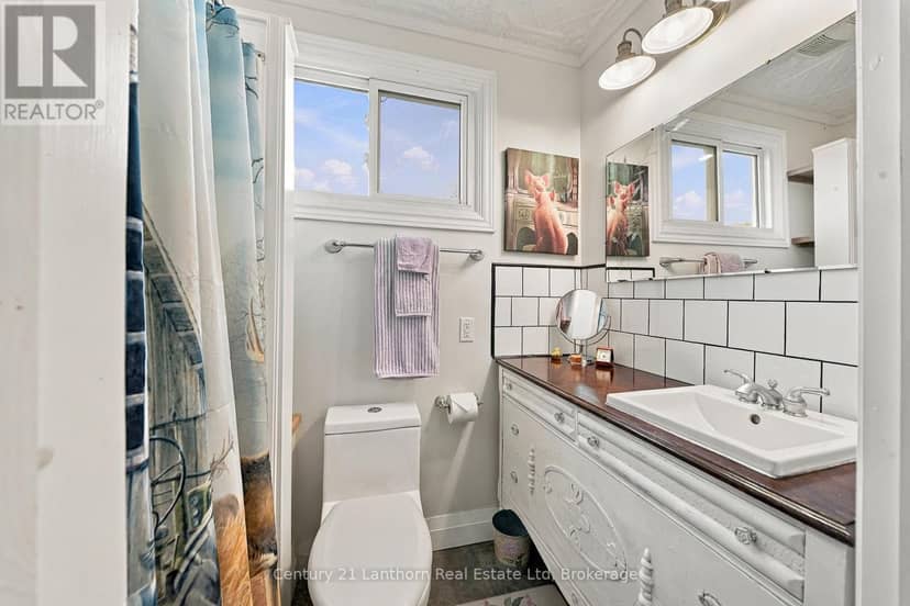 382 Front Street — photo 33 of 40