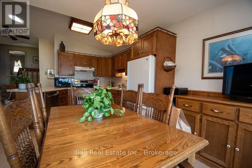 758 Duffus Drive — photo 11 of 40
