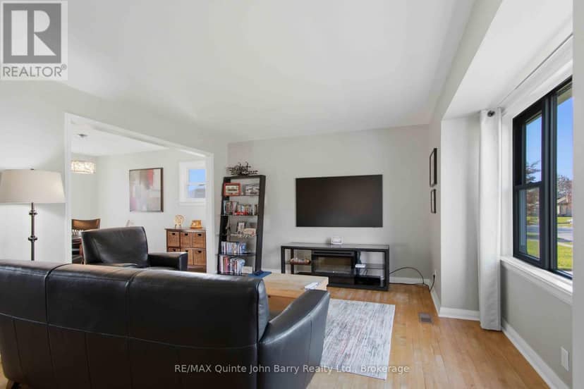 47 Fourth Avenue, Quinte West, photo 5