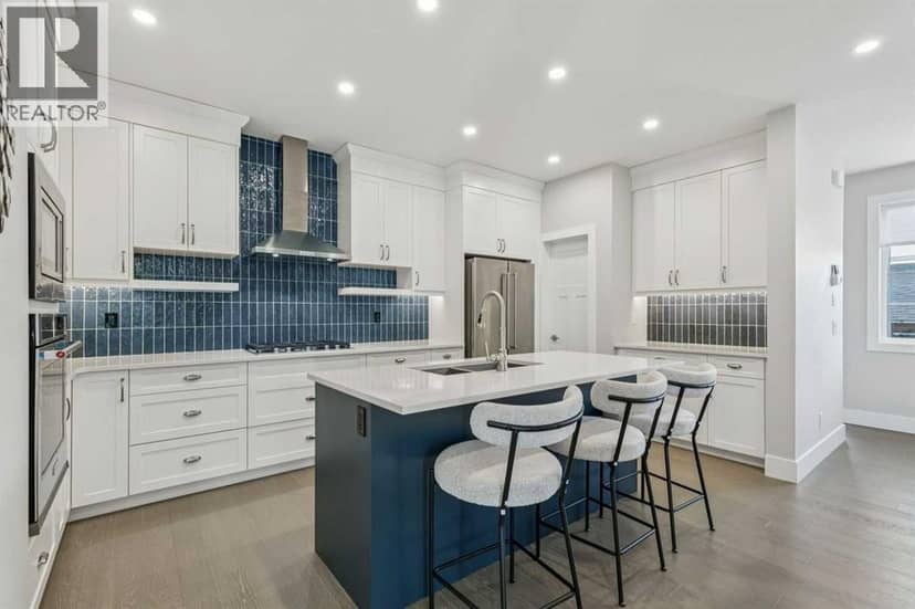 16 Treeline Lane SW, Calgary, photo 2