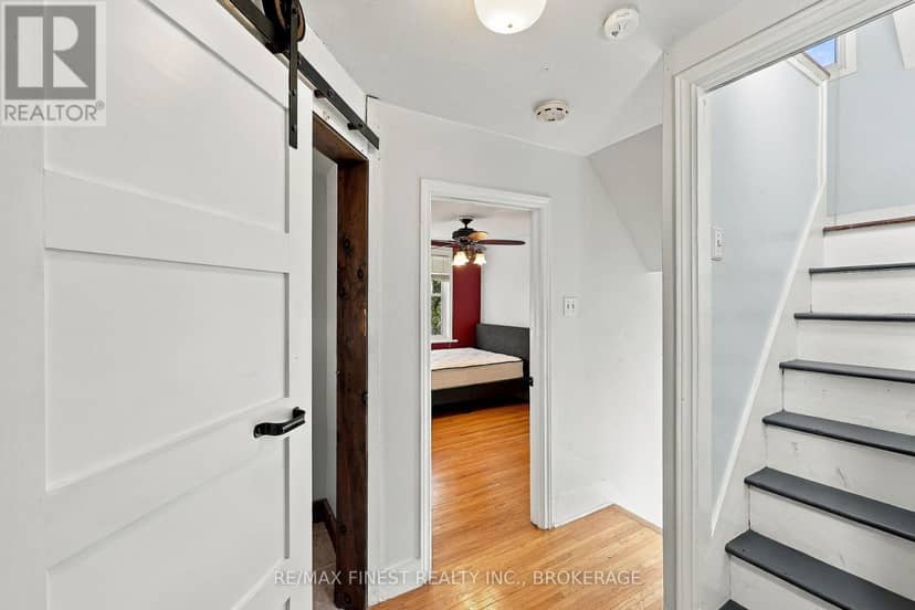 463 Victoria Street — photo 20 of 40